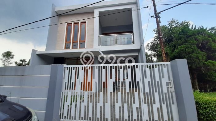 Rumah Luxury Modern Tanpa Renovasi di Cikutra Bandung Rumah Luxury Modern Tanpa Renovasi di Cikutra Bandung