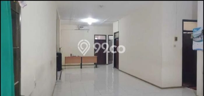For Sale Rumah 4 Kamar Lokasi Strategis Nyaman dan Strategis di Batununggal For Sale Rumah 4 Kamar Lokasi Strategis Nyaman dan Strategis di Batununggal