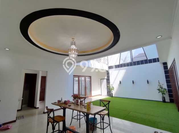 Hunian Mewah LB 450m2 Siap Pakai Desain Elegan di Margacinta, Bandung Hunian Mewah LB 450m2 Siap Pakai Desain Elegan di Margacinta, Bandung