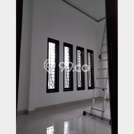 Ready to Use! Premium House LT 110m2 Desain Modern di Singgasana Ready to Use! Premium House LT 110m2 Desain Modern di Singgasana