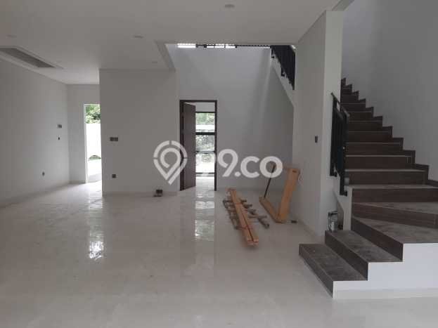 Ready to Use! Premium House LT 147m2 Desain Elegan di Bandung Utara Ready to Use! Premium House LT 147m2 Desain Elegan di Bandung Utara