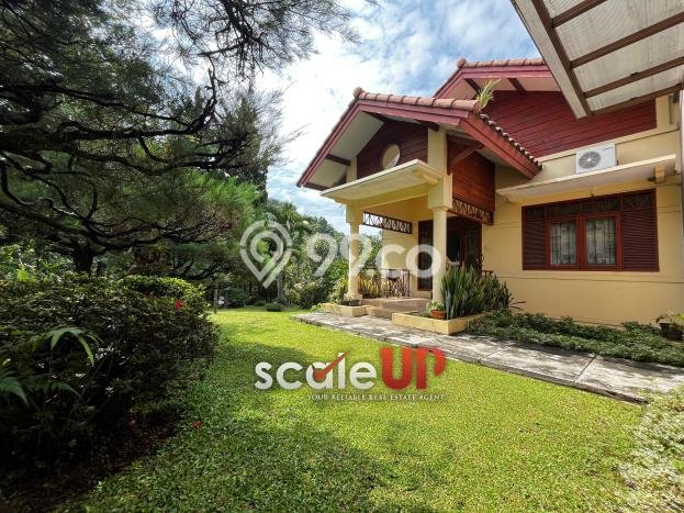 Ready to Use! Premium House LT 575m2 Desain Modern di Dago Pakar Ready to Use! Premium House LT 575m2 Desain Modern di Dago Pakar