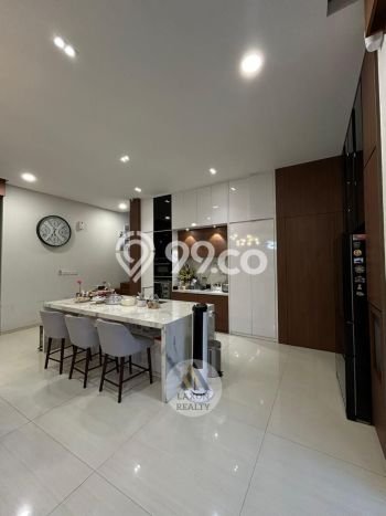Jual Rumah Mewah Megah Dengan View Eksklusif di Pasteur, Bandung Jual Rumah Mewah Megah Dengan View Eksklusif di Pasteur, Bandung