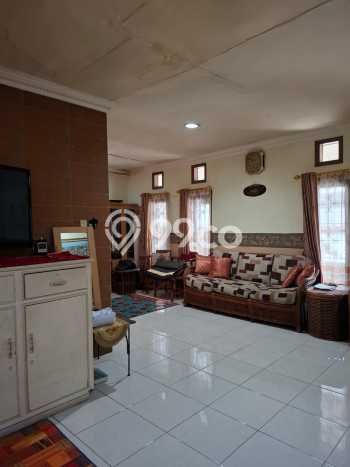 Dijual Hunian Rumah Nyaman 5 Kamar di Kopo, Bandung Dijual Hunian Rumah Nyaman 5 Kamar di Kopo, Bandung