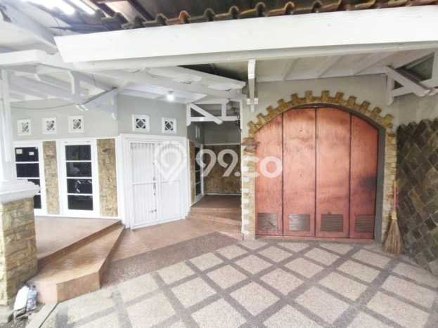 Jual Rumah Strategis Bagus Punya 4 KT di Margahayu Bandung SHM Jual Rumah Strategis Bagus Punya 4 KT di Margahayu Bandung SHM
