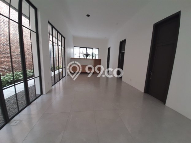 For Sale! Luxury House LT 405m2 Desain Elegan di Riau For Sale! Luxury House LT 405m2 Desain Elegan di Riau