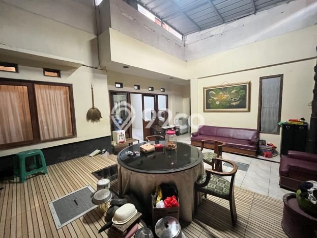 Rumah Modern 3 KT di Holis Cigondewah Bandung Semi Furnished Rumah Modern 3 KT di Holis Cigondewah Bandung Semi Furnished