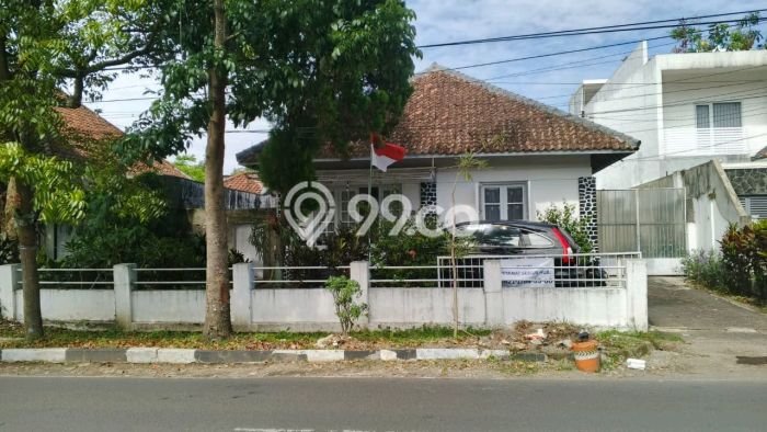 Dijual Rumah Mewah Elegan Dengan View Eksklusif di Riau, Bandung Dijual Rumah Mewah Elegan Dengan View Eksklusif di Riau, Bandung