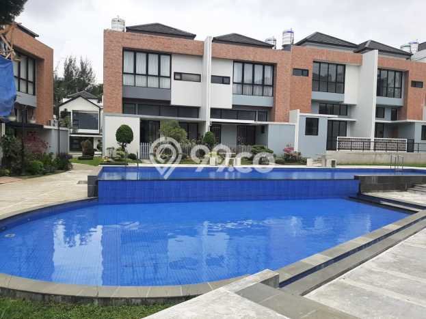 Ready to Use! Premium House LT 147m2 Desain Elegan di Bandung Utara Ready to Use! Premium House LT 147m2 Desain Elegan di Bandung Utara