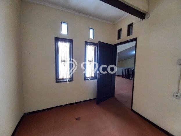 For Sale Rumah 5 Kamar Lokasi Ideal Nyaman dan Strategis di Margahayu For Sale Rumah 5 Kamar Lokasi Ideal Nyaman dan Strategis di Margahayu