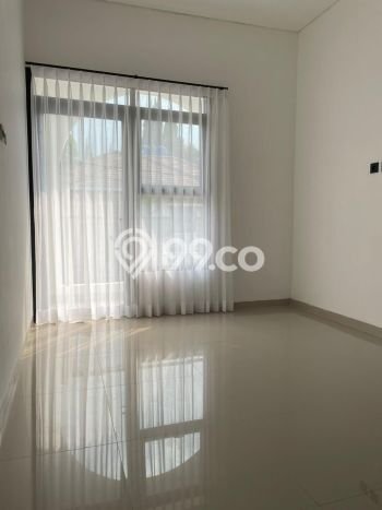 Dijual Rumah Eksklusif 4 KT di Setiabudi, Bandung Dijual Rumah Eksklusif 4 KT di Setiabudi, Bandung