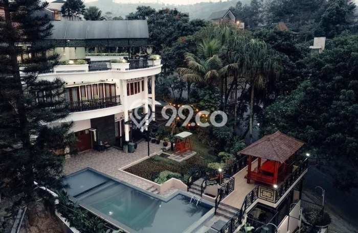 Ready to Use! Premium House LT 1108m2 Desain Elegan di Dago Ready to Use! Premium House LT 1108m2 Desain Elegan di Dago