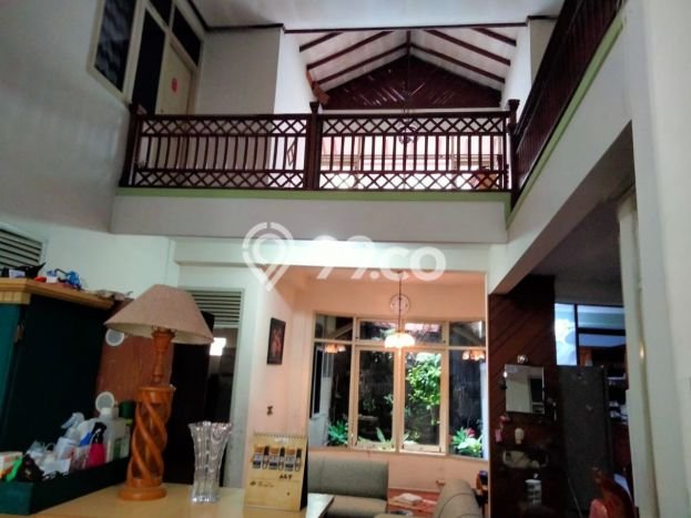 Rumah area , Bandung, Luas 204m2m² Bangunan 300m2m² Rumah area , Bandung, Luas 204m2m² Bangunan 300m2m²