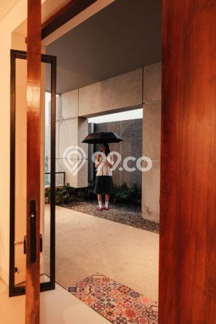 Ready to Use! Premium House LT 512m2 Desain Elegan di Dago Ready to Use! Premium House LT 512m2 Desain Elegan di Dago