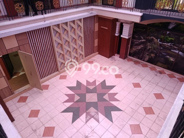 Rumah Kondisi Baik Disewakan di Riau, Bandung LT 1000m2, LB 600m2 Rumah Kondisi Baik Disewakan di Riau, Bandung LT 1000m2, LB 600m2