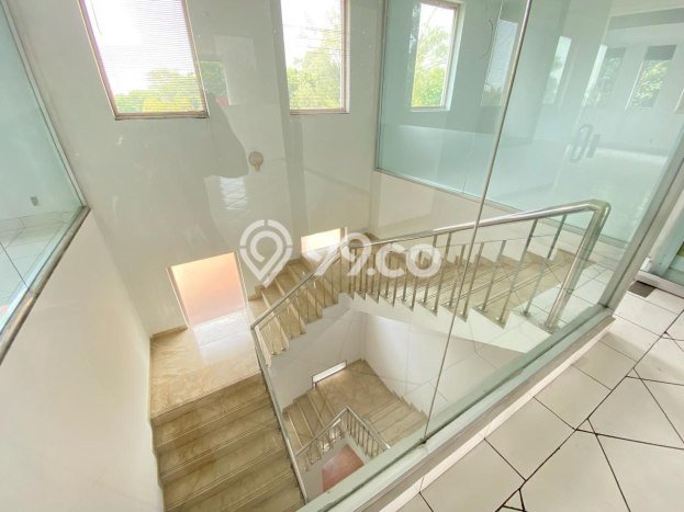 Disewakan Kantor di Kawasan Ramai Setiabudi Luas 2000m2 Disewakan Kantor di Kawasan Ramai Setiabudi Luas 2000m2