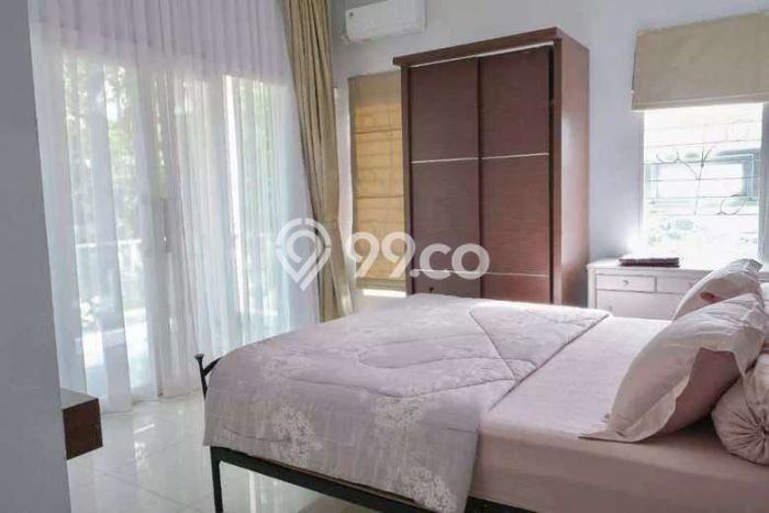 Rumah Asri 5 KT di Bandung Utara, Bandung - LT 647m² Rumah Asri 5 KT di Bandung Utara, Bandung - LT 647m²
