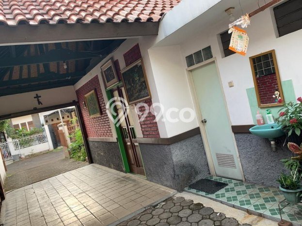 Siap Huni Rumah Mewah 5 Kamar di Antapani Dekat ke Mana Pun Siap Huni Rumah Mewah 5 Kamar di Antapani Dekat ke Mana Pun