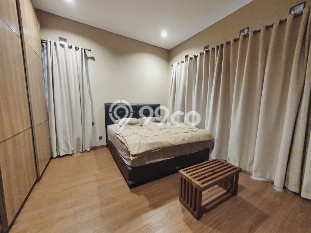 Dijual Rumah Luas Elegan Dengan View Cantik di Setiabudi, Bandung Dijual Rumah Luas Elegan Dengan View Cantik di Setiabudi, Bandung