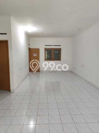 Disewakan! Rumah 3 Kamar Tidur &
2 Kamar Mandi di Buah Batu, Bandung Disewakan! Rumah 3 Kamar Tidur &
2 Kamar Mandi di Buah Batu, Bandung