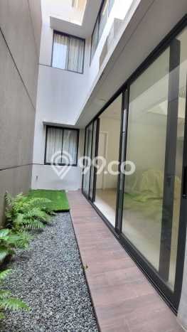 For Sale! Premium House LT 135m2 Desain Modern di Sektor 8 - Bintaro For Sale! Premium House LT 135m2 Desain Modern di Sektor 8 - Bintaro