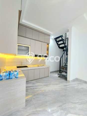 Jual Rumah Luas Elegan Dengan View Eksklusif di Sektor 9-Bintaro, Tangerang Selatan Jual Rumah Luas Elegan Dengan View Eksklusif di Sektor 9-Bintaro, Tangerang Selatan