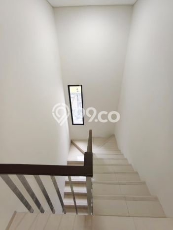 For Sale! Luxury House LT 105m2 Desain Modern di Sektor 7-Bintaro For Sale! Luxury House LT 105m2 Desain Modern di Sektor 7-Bintaro
