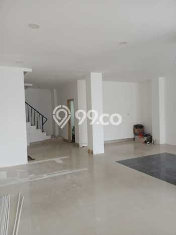 FOR SALE! Ruko di Ciledug Tangerang, LT 104m2, LB 312m2 FOR SALE! Ruko di Ciledug Tangerang, LT 104m2, LB 312m2