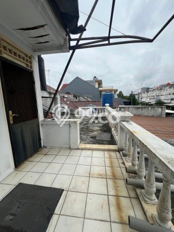 Dijual Hunian Rumah Nyaman 5 Kamar di Duta Garden, Tangerang Dijual Hunian Rumah Nyaman 5 Kamar di Duta Garden, Tangerang