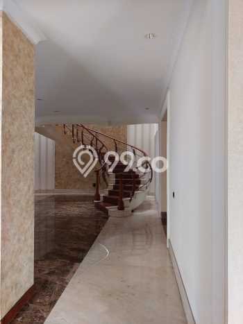 Hunian Elit LB 850m2 Siap Huni Desain Elegan di Pondok Pinang, Jakarta Selatan Hunian Elit LB 850m2 Siap Huni Desain Elegan di Pondok Pinang, Jakarta Selatan