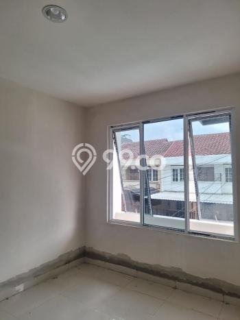 Rumah Elit Modern Tanpa Renovasi di Daan Mogot Jakarta Barat Rumah Elit Modern Tanpa Renovasi di Daan Mogot Jakarta Barat
