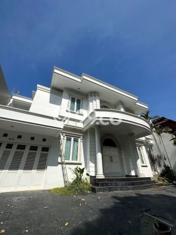 Disewakan Rumah Strategis di Pondok Indah LT 475m2 / LB 500m2 Kondisi Bagus Disewakan Rumah Strategis di Pondok Indah LT 475m2 / LB 500m2 Kondisi Bagus