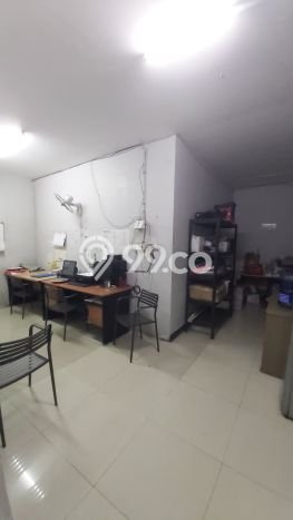 Rumah Luxury Modern Siap Huni di Diponegoro Surabaya Rumah Luxury Modern Siap Huni di Diponegoro Surabaya