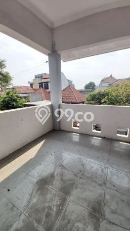 Rumah Luxury Modern Tanpa Renovasi di Diponegoro Surabaya Rumah Luxury Modern Tanpa Renovasi di Diponegoro Surabaya