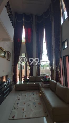 For Sale! Luxury House LT 395m2 Desain Modern di Pakuwon CIty For Sale! Luxury House LT 395m2 Desain Modern di Pakuwon CIty