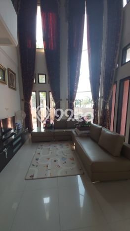 For Sale! Luxury House LT 395m2 Desain Modern di Pakuwon CIty For Sale! Luxury House LT 395m2 Desain Modern di Pakuwon CIty