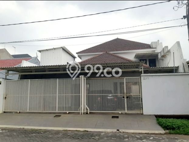 For Sale! Luxury House LT 251m2 Desain Modern di Manyar For Sale! Luxury House LT 251m2 Desain Modern di Manyar