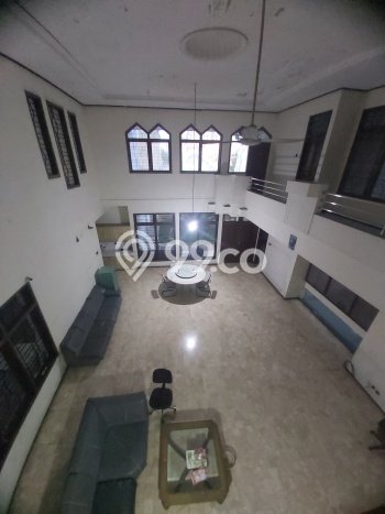 Siap Huni Hunian Elit 8 Kamar di Sukolilo Dekat ke Mana Saja Siap Huni Hunian Elit 8 Kamar di Sukolilo Dekat ke Mana Saja