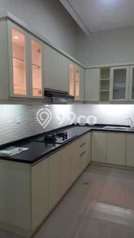 Jual Rumah Eksklusif 3 KT di Pakuwon City, Surabaya Jual Rumah Eksklusif 3 KT di Pakuwon City, Surabaya