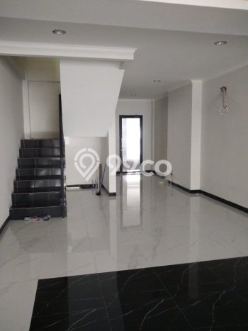Unit Kantor Dijual di Jatinegara Jakarta Timur Luas Tanah 382m2, Luas Bangunan 1038m2 Unit Kantor Dijual di Jatinegara Jakarta Timur Luas Tanah 382m2, Luas Bangunan 1038m2