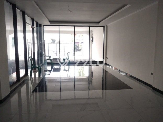 Unit Kantor Dijual di Jatinegara Jakarta Timur Luas Tanah 382m2, Luas Bangunan 1038m2 Unit Kantor Dijual di Jatinegara Jakarta Timur Luas Tanah 382m2, Luas Bangunan 1038m2