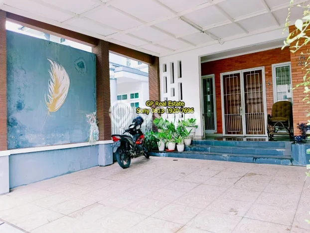 For Sale! Luxury House LT 180m2 Desain Elegan di Cibubur For Sale! Luxury House LT 180m2 Desain Elegan di Cibubur