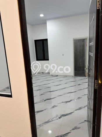Rumah Luas Asri 4 KT Siap Pakai di Grogol Jakarta Barat Rumah Luas Asri 4 KT Siap Pakai di Grogol Jakarta Barat