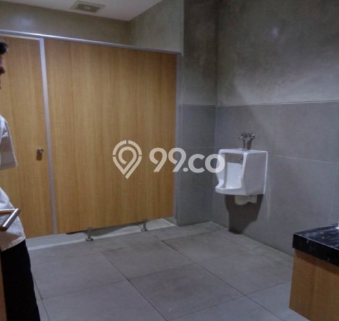 Ruko Dijual di Jakarta Barat LT 81m2 & LB 560m2 Lokasi Terbaik! Ruko Dijual di Jakarta Barat LT 81m2 & LB 560m2 Lokasi Terbaik!