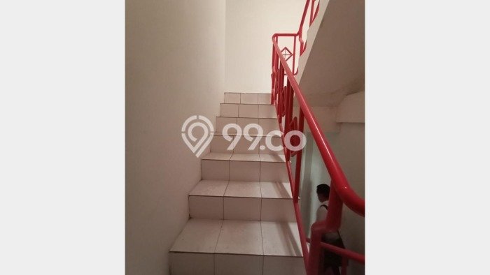Disewakan Ruko di Kawasan Ramai Roxy Luas 135m2 Disewakan Ruko di Kawasan Ramai Roxy Luas 135m2