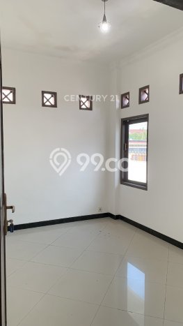 Rumah Strategis Modern Lb 2502m2 di Biring Kanaya, Makassar Rumah Strategis Modern Lb 2502m2 di Biring Kanaya, Makassar