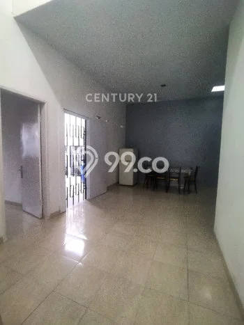 Disewakan! Rumah 3 Kamar Tidur &
2 Kamar Mandi di Tanjung Bunga, Makassar Disewakan! Rumah 3 Kamar Tidur &
2 Kamar Mandi di Tanjung Bunga, Makassar