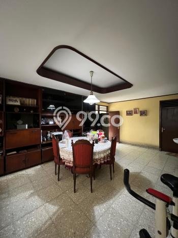 Rumah Mewah LB 450m2 Siap Huni Desain Elegan di Setiabudi, Jakarta Selatan Rumah Mewah LB 450m2 Siap Huni Desain Elegan di Setiabudi, Jakarta Selatan