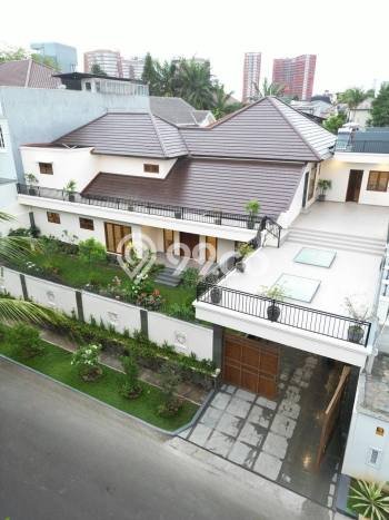 Rumah Elit Modern Siap Huni di Lebak Bulus Jakarta Selatan Rumah Elit Modern Siap Huni di Lebak Bulus Jakarta Selatan