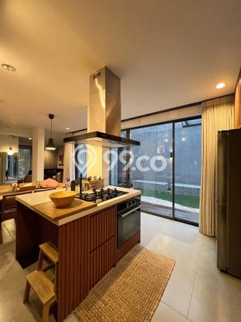 Jual Rumah Luas Elegan Dengan View Eksklusif di Veteran, Jakarta Selatan Jual Rumah Luas Elegan Dengan View Eksklusif di Veteran, Jakarta Selatan